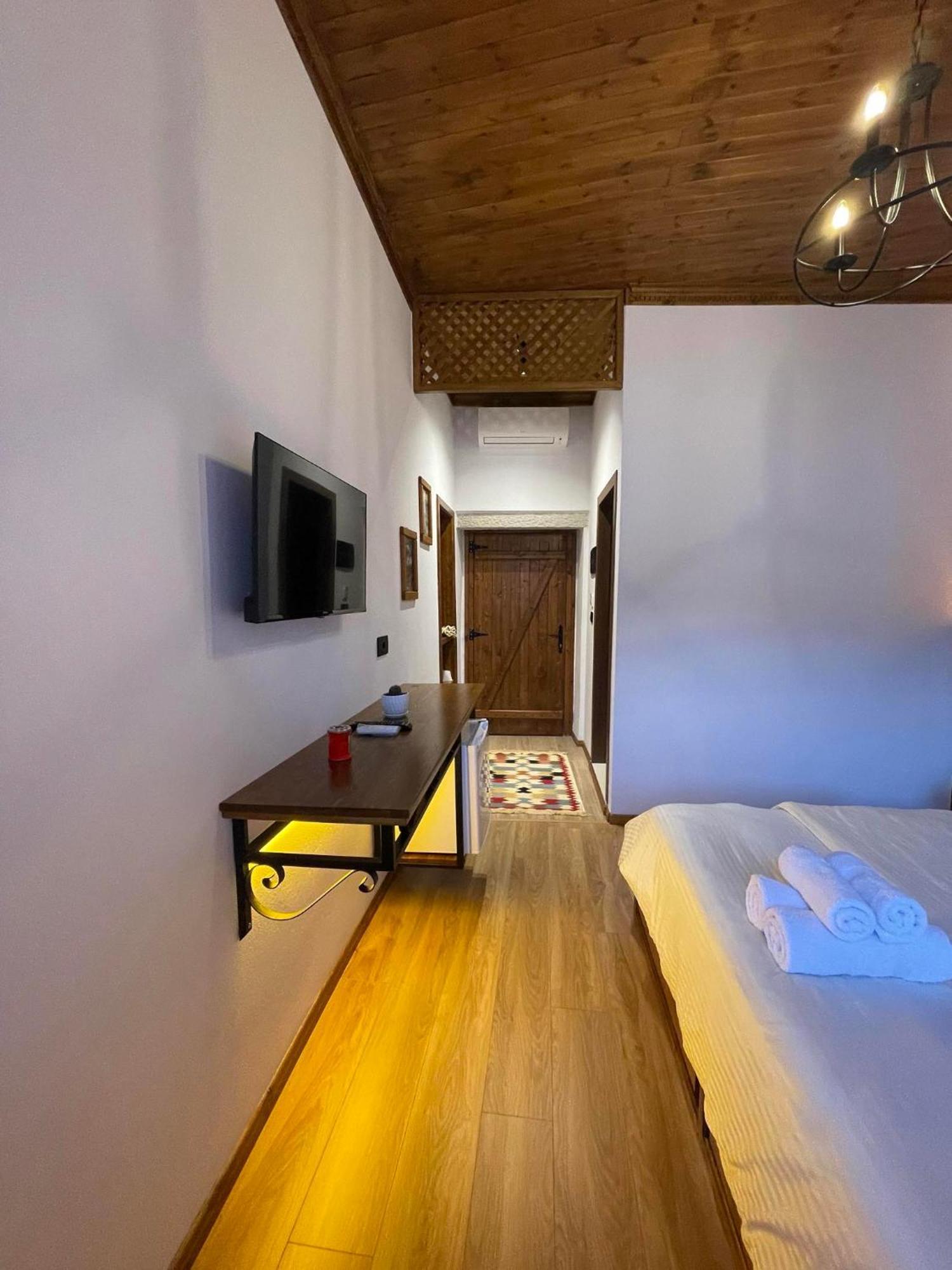 Grey Stone 호텔 Gjirokastër 외부 사진