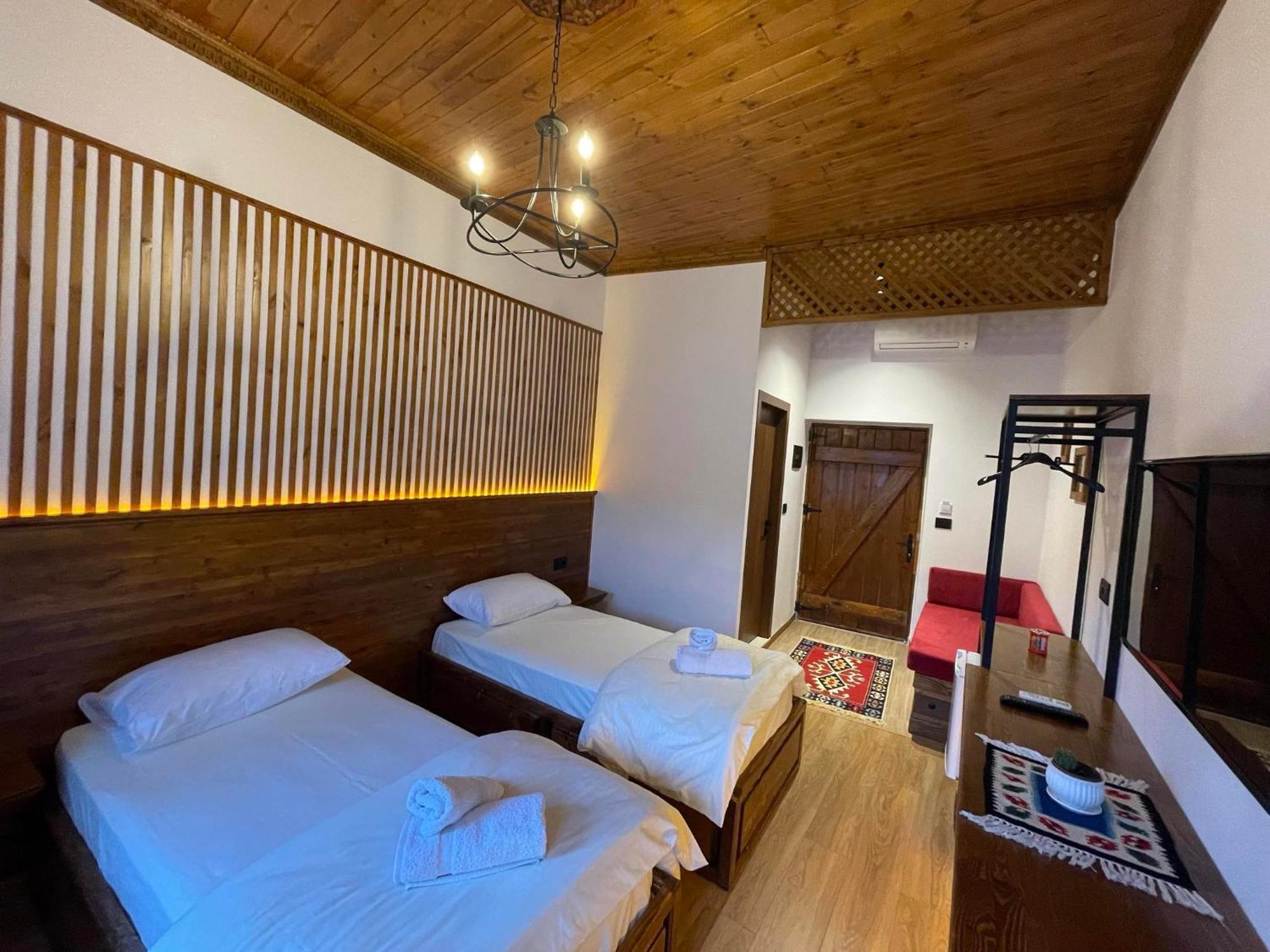 Grey Stone 호텔 Gjirokastër 외부 사진